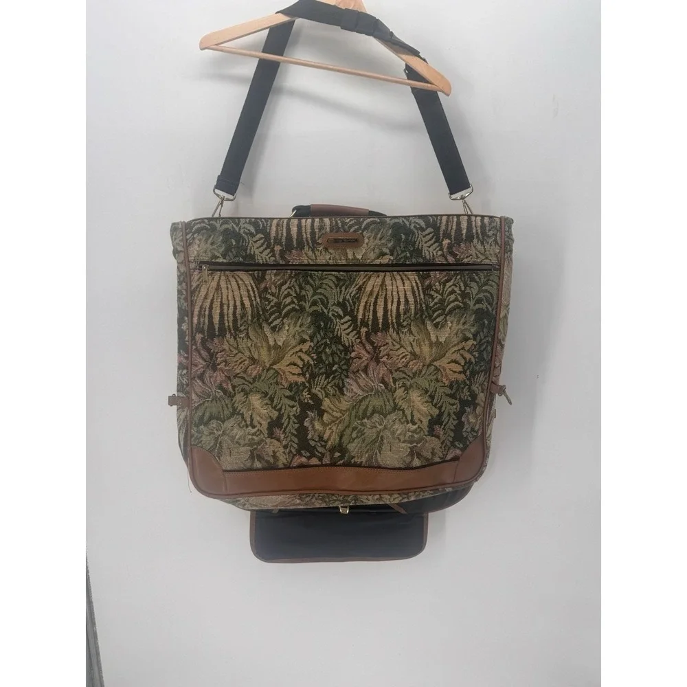 Vintage American Tourister Tapestry Garment Bag Floral Botanical Suit Case Hook